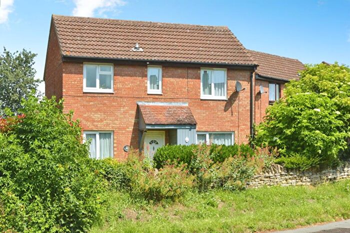 3 Bedroom Detached House For Sale In Primrose Road, Bradwell, Milton Keynes, MK13