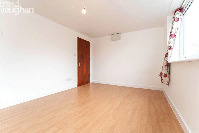 Studio To Rent In Railway Road, Newhaven, East Sussex, BN9