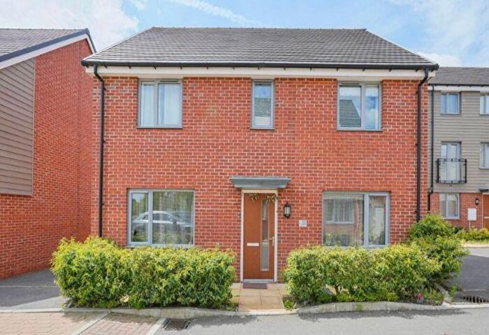 5 Bedroom House To Rent In Allington Way, Swanley, Kent, BR8