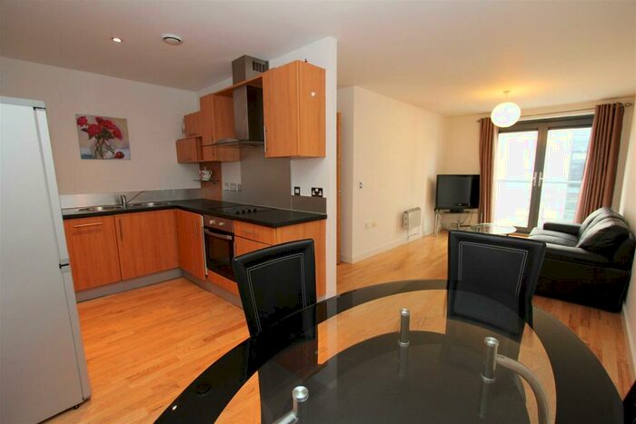 2 Bedroom Flat To Rent In Waterloo Apartments, Brewery Wharf, LS10