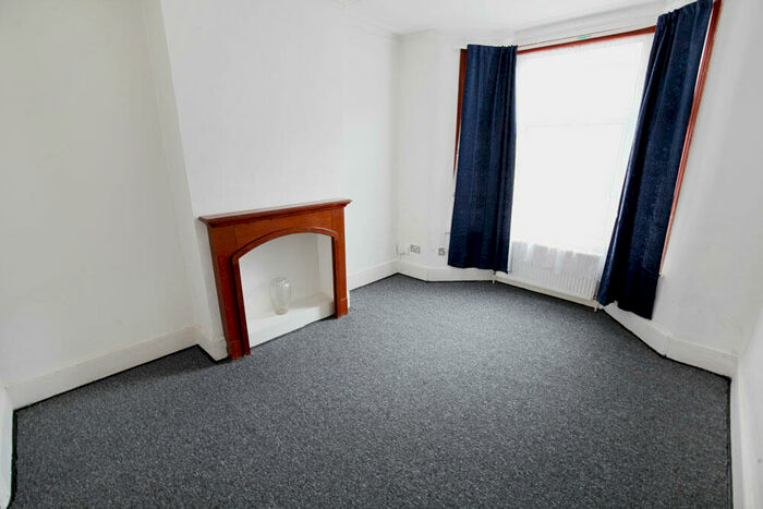 2 Bedroom Terraced House To Rent In Barfield Road, Bushwood Area, E11