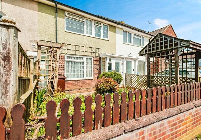 3 Bedroom Terraced House For Sale In West Way, Wick, Littlehampton, West Sussex, BN17