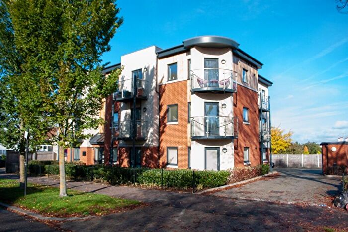2 Bedroom Flat To Rent In Endeavour House, London Road, Leigh-On-Sea, SS9