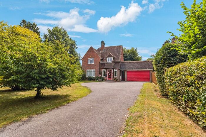 3 Bedroom Detached House For Sale In Main Road, Naphill, HP14