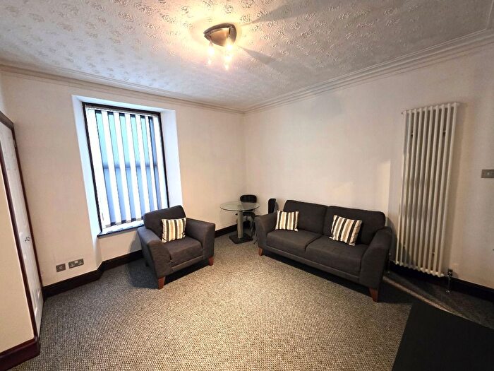 1 Bedroom Flat To Rent In Claremont Place, West End, Aberdeen, AB10