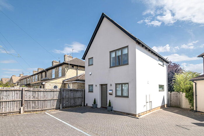 2 Bedroom Detached House For Sale In Milton Road, Cambridge, CB4