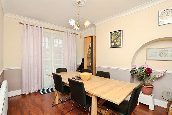 3 Bedroom Terraced House For Sale In Whitefoot Lane, Bromley, Kent, BR1