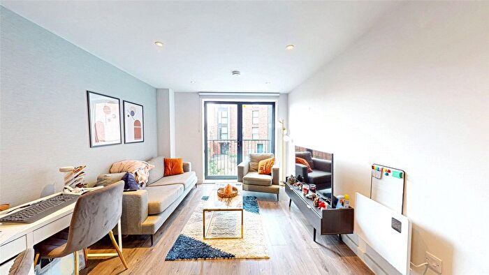 2 Bedroom Flat For Sale In Merchants Wharf, Commerce Quay, Ordsall Lane, Salford, M5
