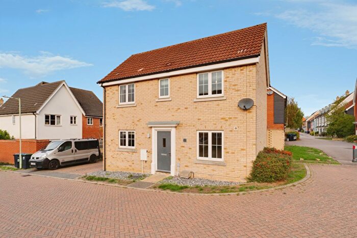 3 Bedroom Detached House For Sale In Cygnet Road, Stowmarket, IP14