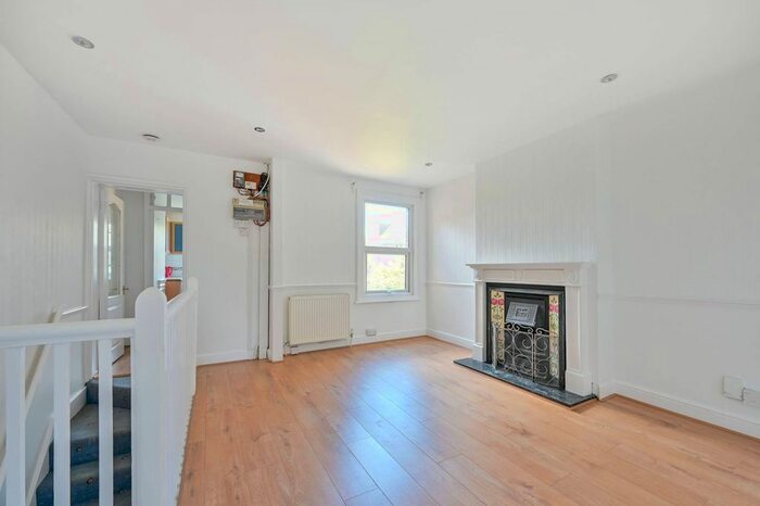 1 Bedroom Flat To Rent In Agraria Road, Guildford, GU2