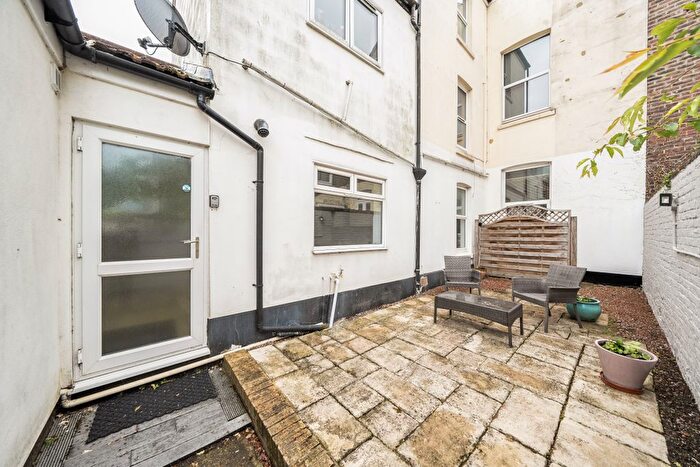 1 Bedroom Flat For Sale In St. Andrews Road, Southsea, PO5