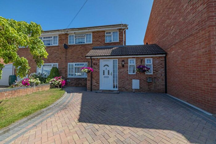 4 Bedroom Semi-Detached House For Sale In Field Avenue, Canterbury, Kent, CT1
