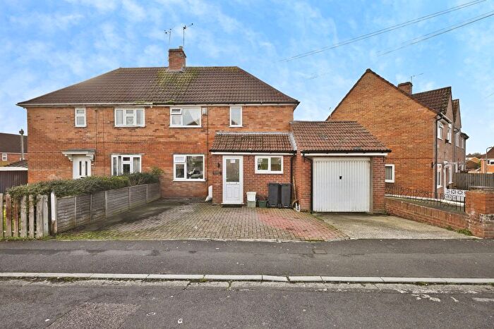 3 Bedroom Semi Detached House For Sale In Hillcrest Road, Yeovil, BA21