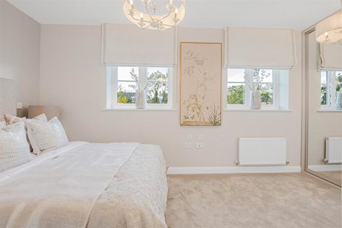 2 Bedroom Apartment For Sale In Plot Silvermere House, Herons Lake, Theale, Reading, RG7