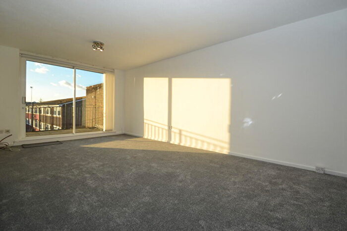 2 Bedroom Apartment To Rent In King Charles Road, Surbiton, KT5