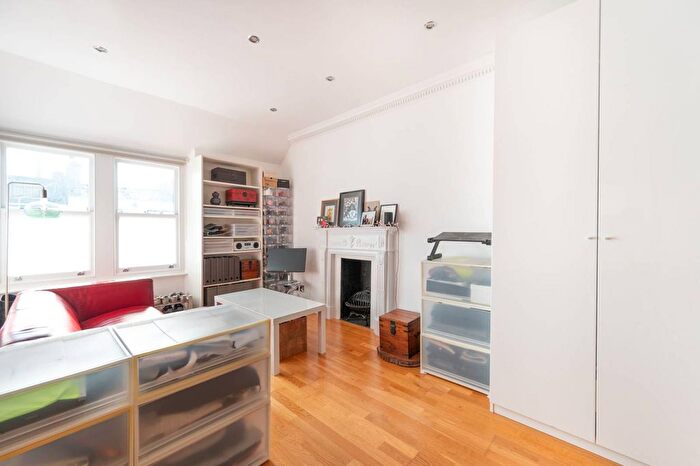 1 Bedroom Flat For Sale In Cleveland Square, Bayswater, London, W2