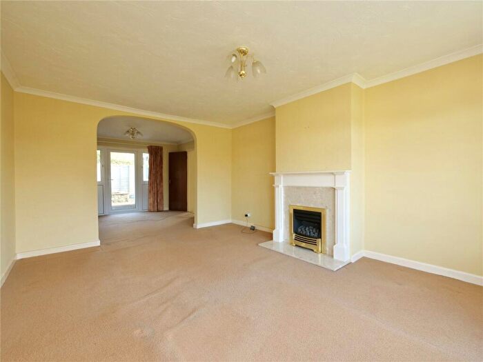 3 Bedroom Bungalow For Sale In Charlton Close, Shepton Mallet, BA4