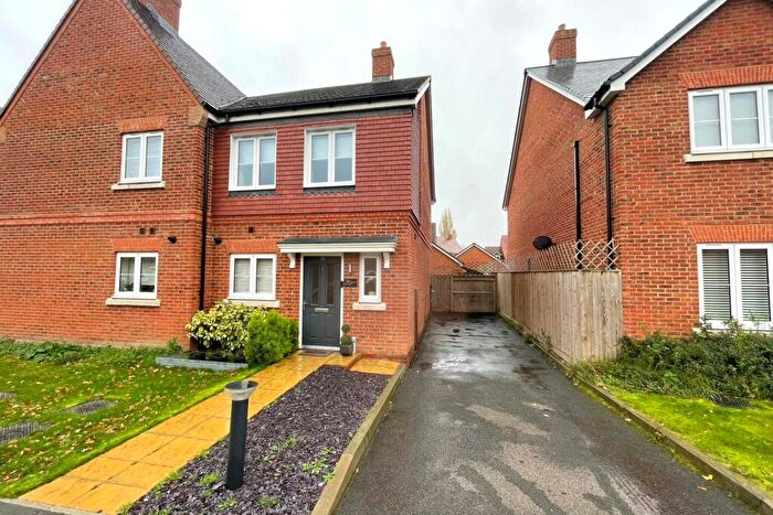 2 Bedroom Semi Detached House For Sale In Hammersley Drive, Ash, Aldershot, Surrey, GU12