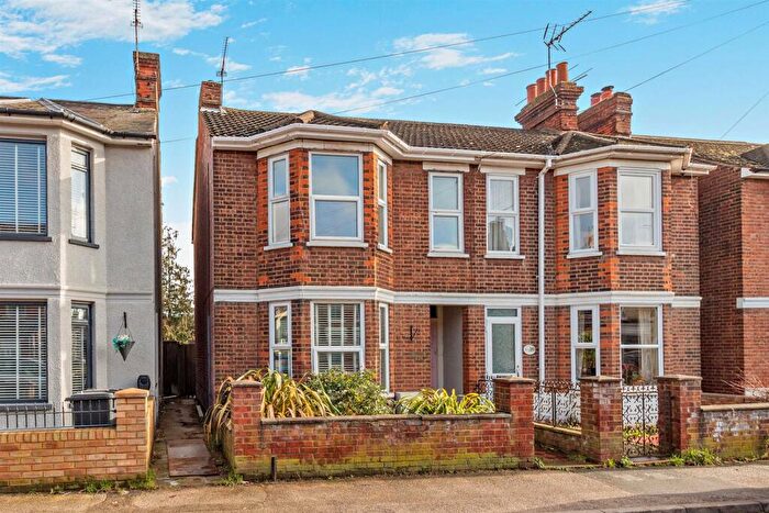 3 Bedroom Semi Detached House For Sale In Levington Road, Ipswich, IP3