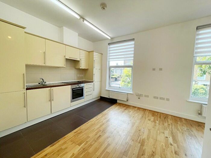 2 Bedroom Flat To Rent In Wilberforce Road, London, N4