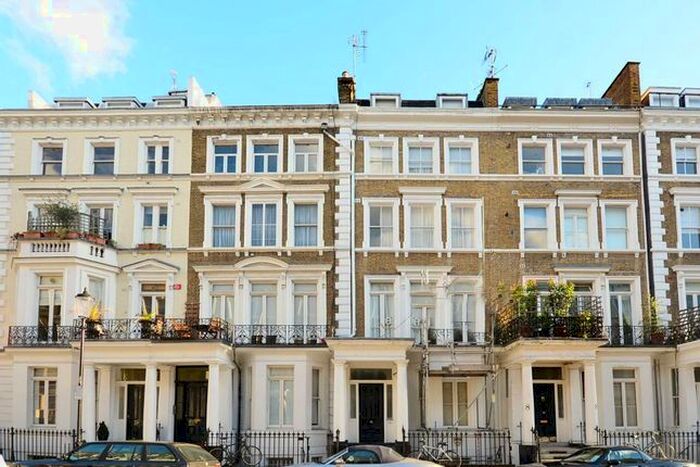 Studio To Rent In Collingham Place, South Kensington, London, SW5