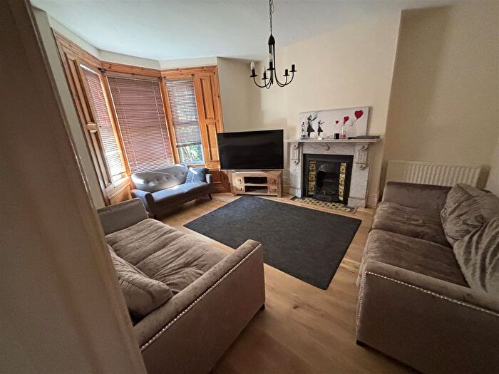 9 Bedroom Terraced House To Rent In Osborne Avenue, Newcastle Upon Tyne, NE2