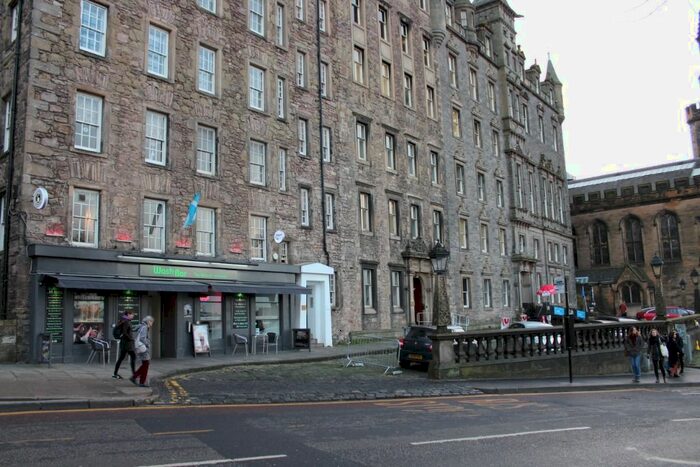 1 Bedroom Studio To Rent In Mound Apartments, North Bank Street, Central, Edinburgh, EH1