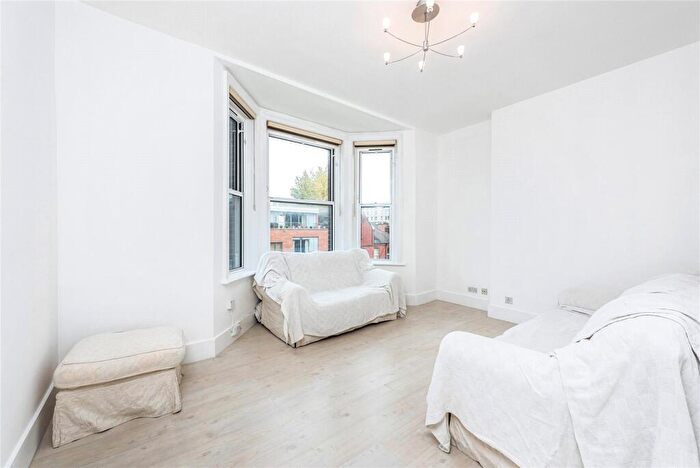 1 Bedroom Flat To Rent In Rosemont Mansions, Lithos Road, NW3