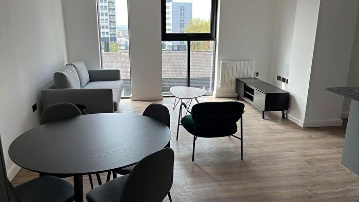 2 Bedroom Flat To Rent In Bishopgate Gardens, Bishopgate, Preston, PR1
