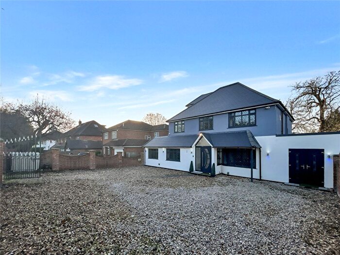 5 Bedroom Detached House For Sale In St James Way, Sidcup, Kent, DA14