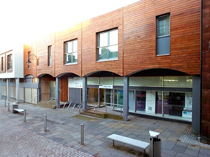 1 Bedroom Flat To Rent In Main Street, Kilsyth, G65