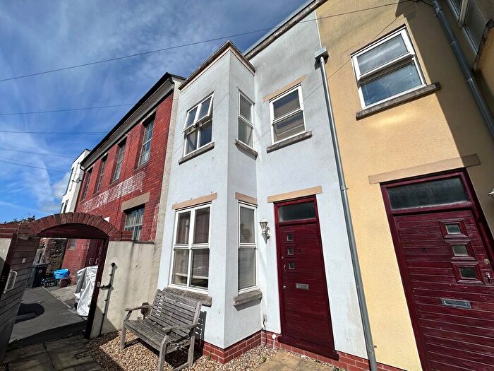 3 Bedroom Town House To Rent In Lower Cheltenham Place, Montpelier, Bristol, BS6