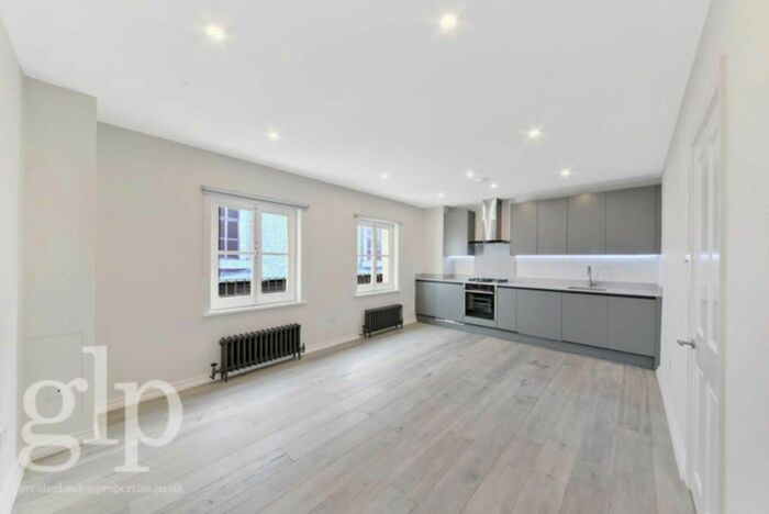 1 Bedroom Flat To Rent In Catherine Street, Covent Garden, London, WC2B