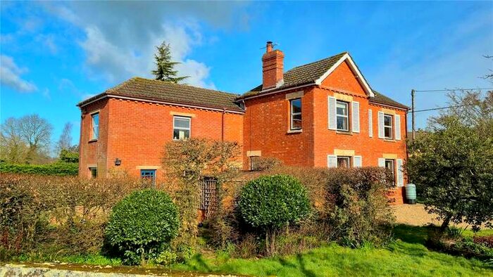 4 Bedroom Detached House For Sale In Buckhorn Weston, Gillingham, Dorset, SP8