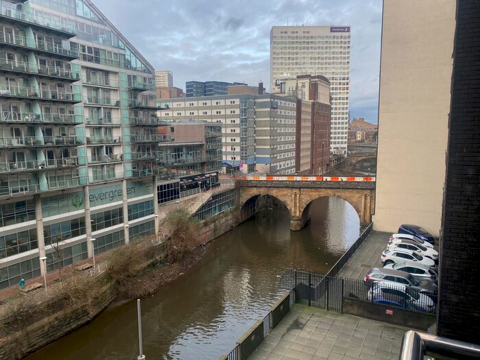 1 Bedroom Flat To Rent In Century Buildings, St, Marys Parsonage, Manchester M3