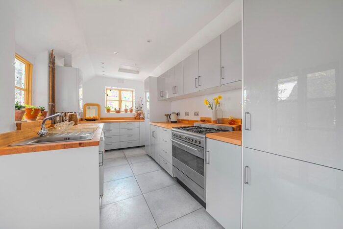 3 Bedroom Terraced House For Sale In Church Street, Wye, Ashford, TN25