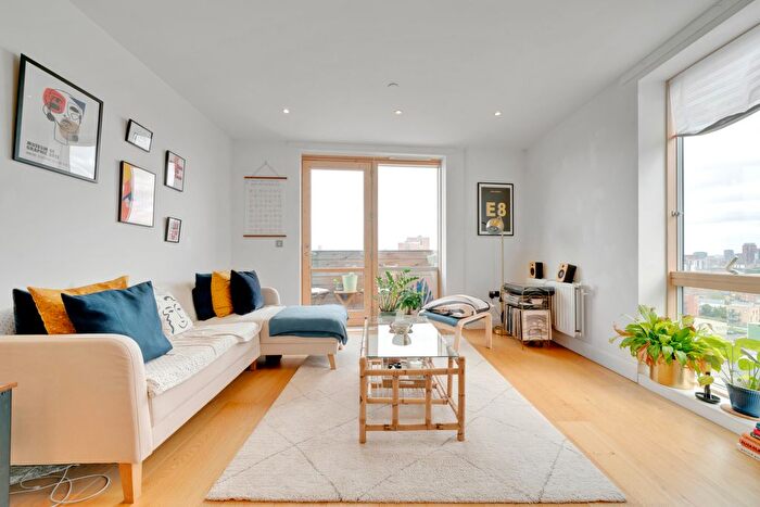 1 Bedroom Flat For Sale In Hoey Court, Barry Blandford Way, Bow, London, E3