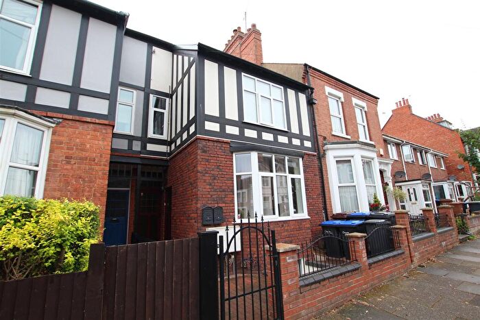 2 Bedroom Flat To Rent In Clarence Avenue, Northampton, NN2