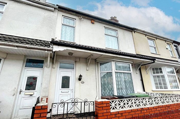 3 Bedroom Terraced House To Rent In Dudley Road, Wolverhampton, West Midlands, WV2