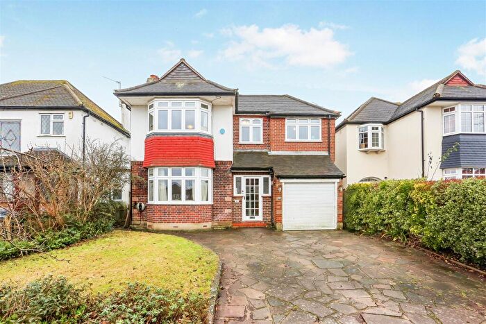 4 Bedroom Detached House For Sale In Northey Avenue, South Cheam, SM2