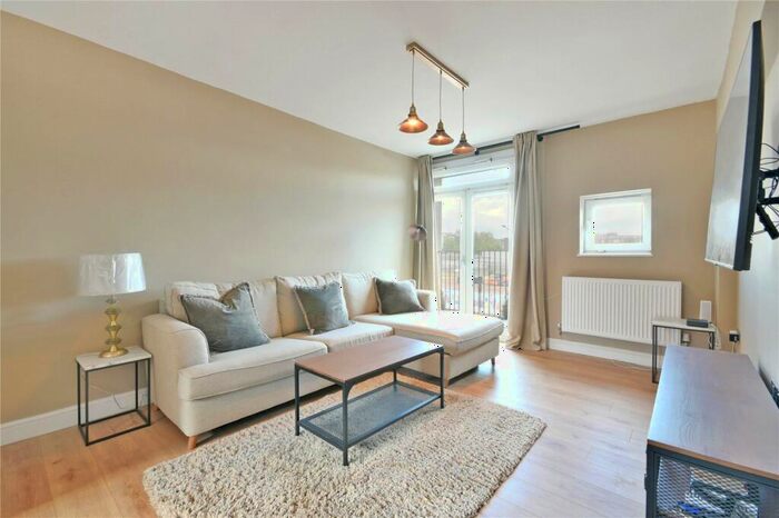 2 Bedroom Flat To Rent In Hampstead Road, Regents Park, NW1
