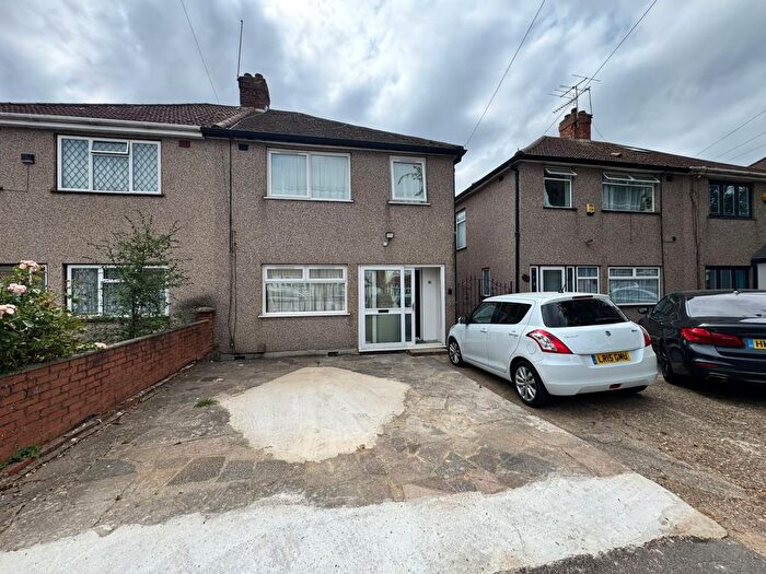 3 Bedroom Semi Detached House To Rent In Shakespeare Avenue, Hayes, UB4