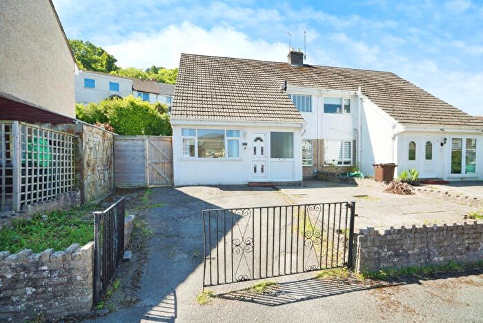 3 Bedroom Semi-Detached House For Sale In Russell Avenue, Colwyn Bay, Conwy, LL29