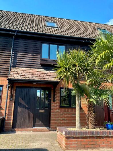 3 Bedroom Semi-Detached House To Rent In Lower Hall Lane, Clutton, Chester, CH3