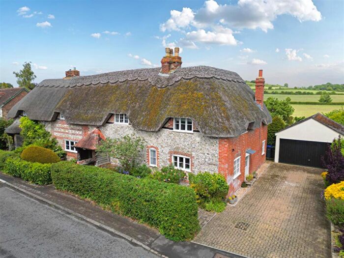4 Bedroom Cottage For Sale In Stratford Road, Stratford Sub Castle, SP1