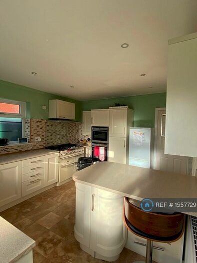 3 Bedroom End Of Terrace House To Rent In Barnes Terrace, Kearsley, Bolton, BL4