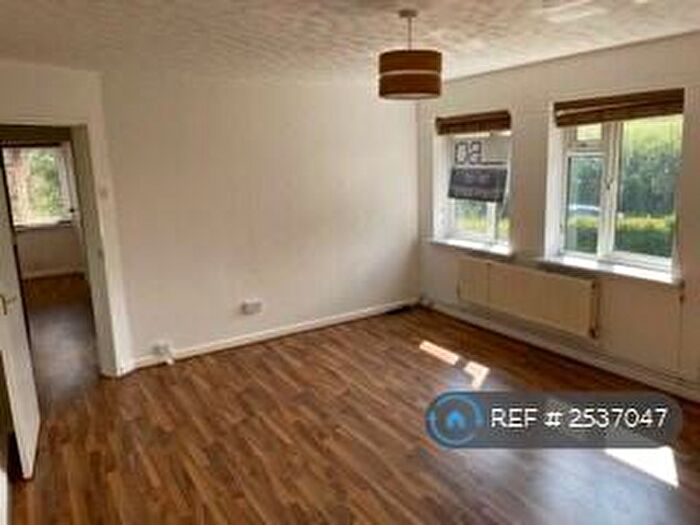 2 Bedroom Flat To Rent In Barnards Way, Brigstock, Kettering, NN14