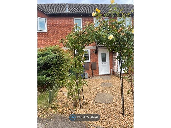 2 Bedroom Terraced House To Rent In Kestrel Way, Bicester, OX26