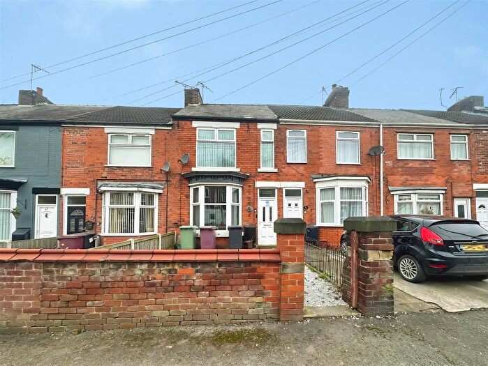 2 Bedroom Terraced House For Sale In Sutton Hall Road, Bolsover, Chesterfield, S44