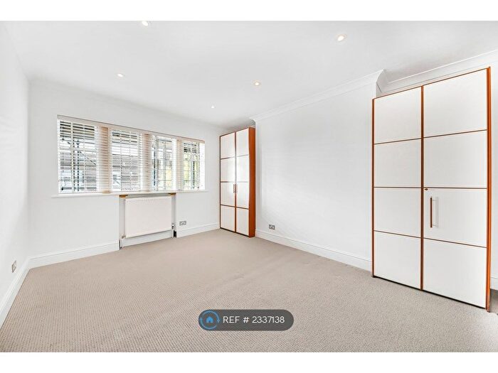 2 Bedroom Flat To Rent In Belsize Park, London, NW3